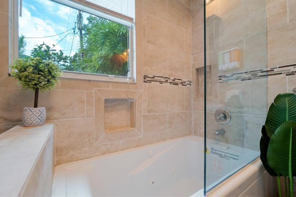 Garden Oasis In Flamingo Park Apartman West Palm Beach Kültér fotó